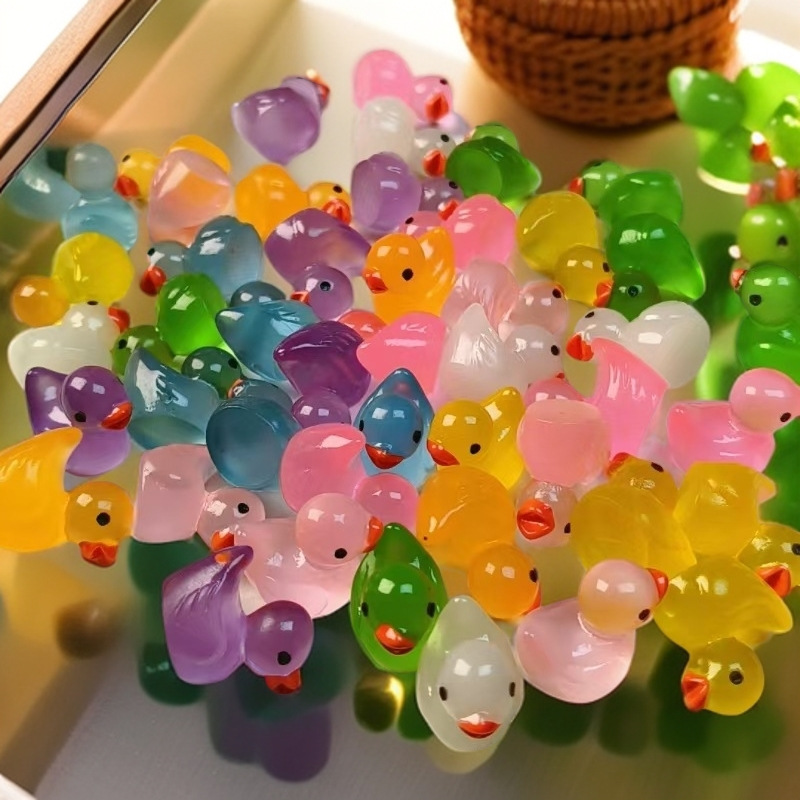 Creative Mini Luminous Duck Resin Small Ornaments Handmade DIY Jewelry Accessories Jewelry Miniature Artificial Duck