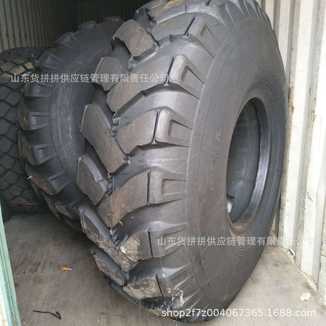 人字花纹 18.00-24 压路机轮胎   斜交工程轮胎