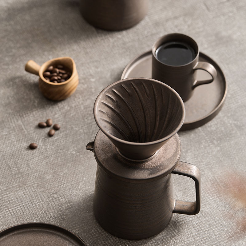 Kit de café de goteo de cerámica retrógrada japonesa para compartir taza de café de estilo de lujo ligero para oficina doméstica