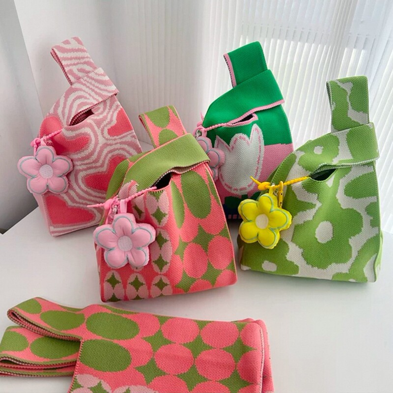 Holiday Gifts for Mothers, Gifts for Female Employees, Niche Designer Flower-Themed Knitted Bags, Handbags, Handbags