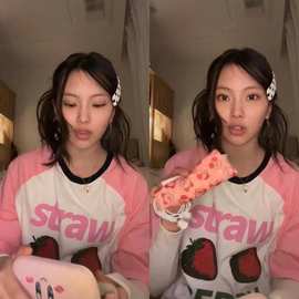 (柒柒)NEWJEANS李惠仁韩版设计少女甜心草莓字母印花插肩上衣T恤