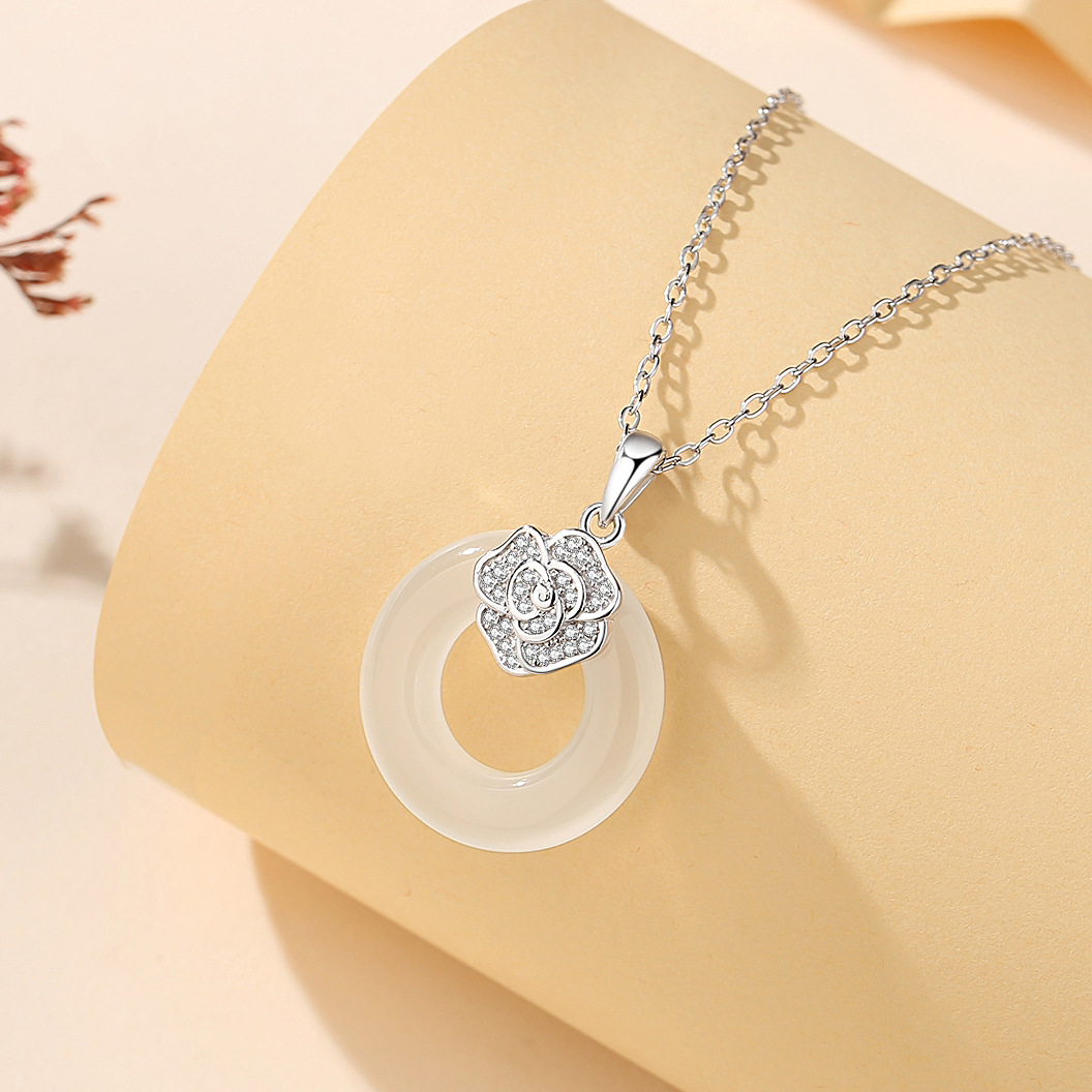 S925 plata blanco Jade hebilla de seguridad collar de las mujeres de moda nacional nuevo chino Rosa collar con diamante flor joyería al por mayor