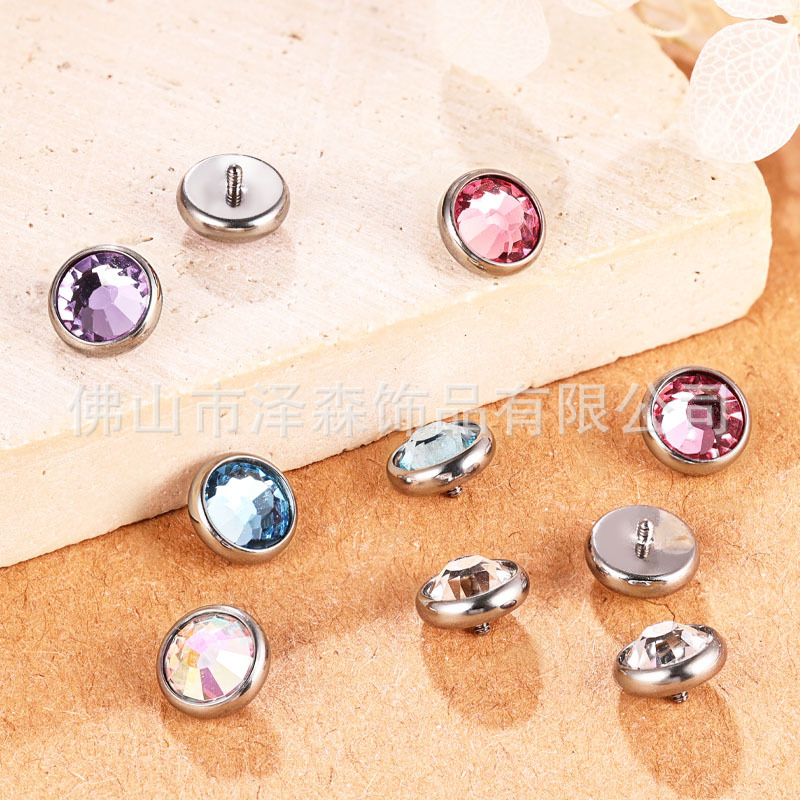 Silver pointed spike labret stud material detail