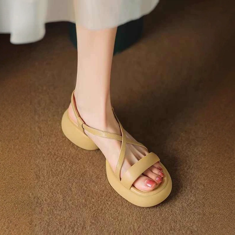 В наличии: 6577 Женские сандалии из натуральной овечьей кожи с мягкой подошвой, на перекрестных ремешках, для лета и активного отдыха, универсальные, на толстой подошве, модель 2025 года.