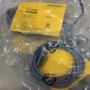 turck库存电感式ni8-m18-ad4x传感器