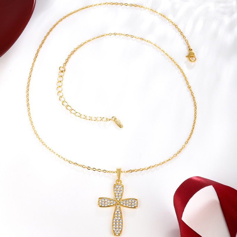 Joyería Xuping aleación de cobre colgante de diamante de cruz de moda de moda de mujer collar de diseño de personalidad creativo para hombre