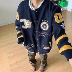 アメリカのレトロな刺繍野球服のコートは男女同じ重ポンドのゆったりしたカジュアルジャケットです。
