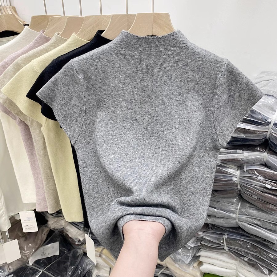 회색