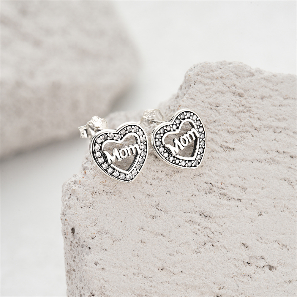 4g Weight 925 Sterling Silver Ear Needle Material Zircon Inlay Material Ear Studs Classification 1 Pair 925 Sterling Silver Zircon Heart Shape Ear Studs