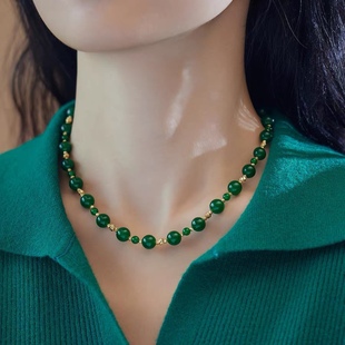 Exquisite Design Green Chalcedony New Chinese Niche Stacked Collarbone Necklace Light Luxury Elegant Retro Women's Family Style