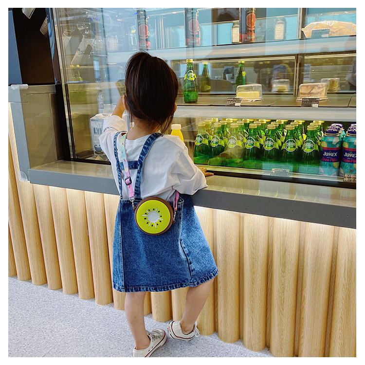 New Cartoon Colorful Kiwi Children's Shoulder Bag Wholesale Nihaojewelry display picture 16