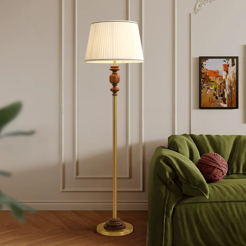 Floor lamp for bed, retro sofa, lights for living room, nostalgia, french style, light luxury style, high-quality style, American style