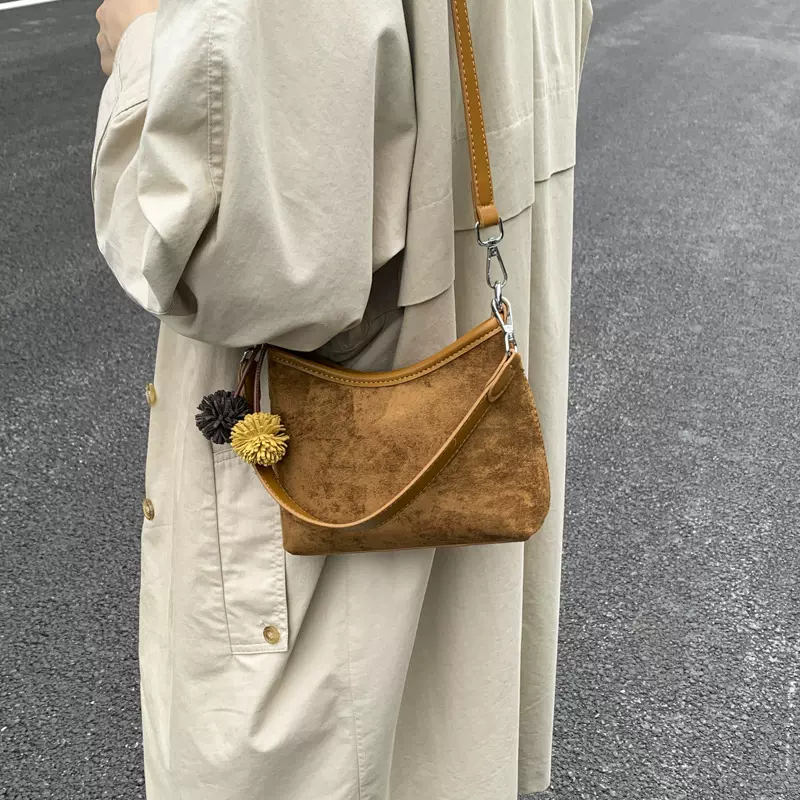 2025新款森萌潮流女包感磨砂皮腋下包时尚单肩斜挎包复古托特包潮