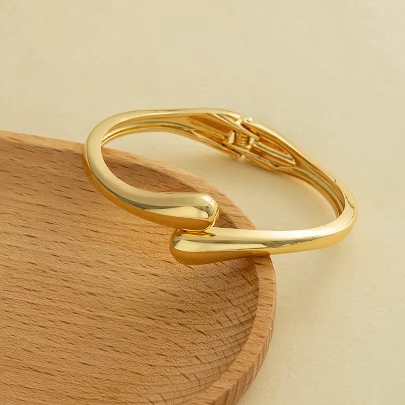 Europa y los Estados Unidos lujo transfronterizo diseño ligero de la industria pesada sensación pulsera metálica brillante abertura pulsera geometría minimalista personalidad amplia joyas