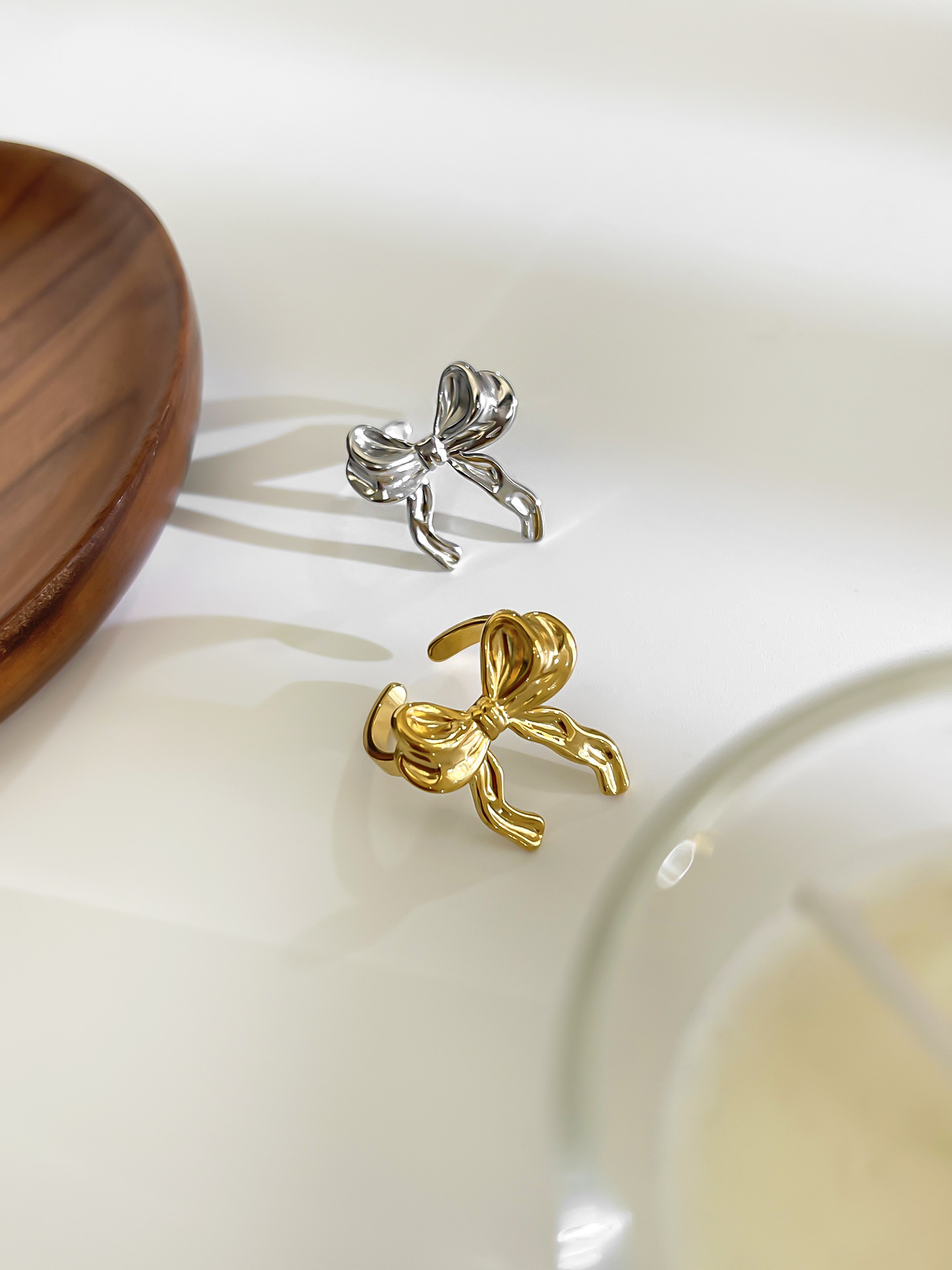 7g Weight 0.03µm-0.05µm Gold Plating Thickness PVD Coated Gold Plating Process Real Gold Plated Plating Material Jewelry Set Classification 1 Piece, 1 Pair Quantity Date, Tea Party Occasion 304 Stainless Steel Material Bow Knot Pattern Unisex Gender Vintage Style, Simple Style Style Waterproof Non Tarnish, Surgical Steel, Plating, Bowknot Craft PVD Coated Real Gold Plated Bow Knot 304 Stainless Steel Vintage Style Simple Style Waterproof Non Tarnish Surgical Steel Plating Jewelry Set 8