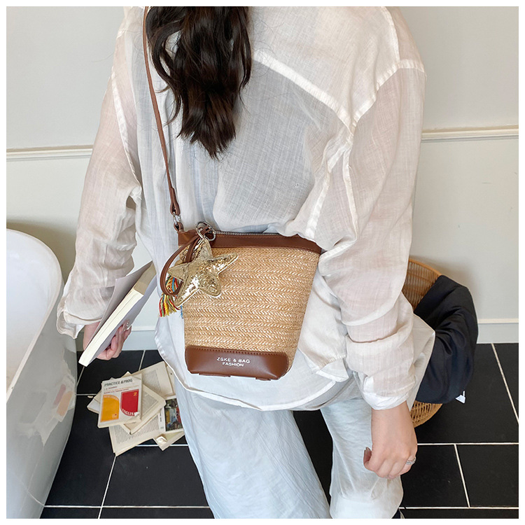 Fashionable straw woven bag for women 2025 summer new trendy woven single-shoulder crossbody women's bag, versatile bucket bag with patchwork undefined