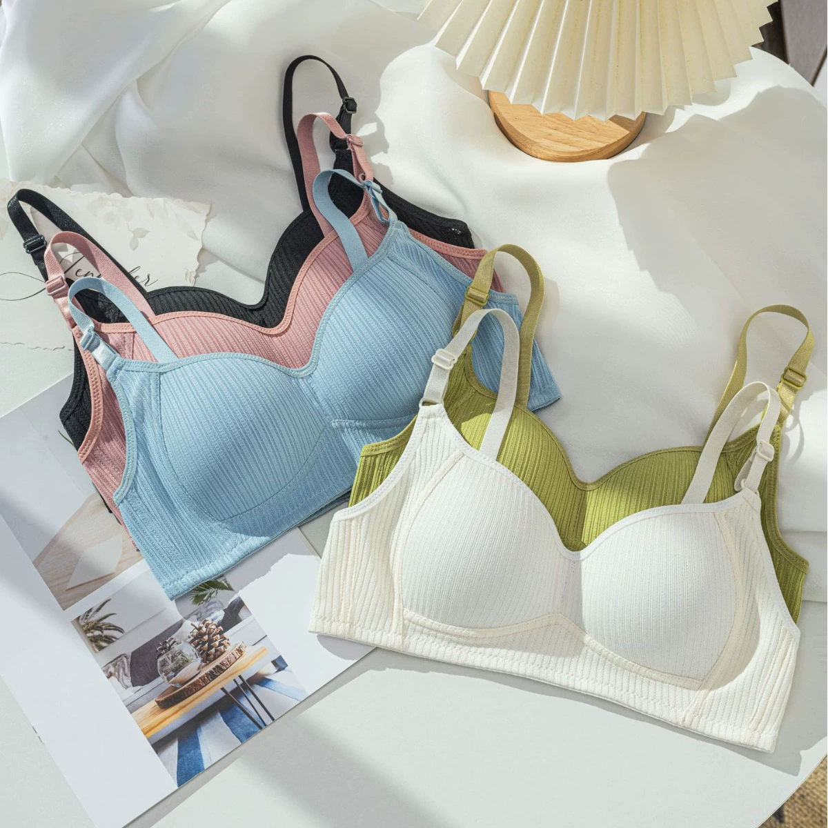 [Трансграничная коммерциация] Дышащий боковой сбор макаронов, чтобы собрать верхнюю часть груди, чтобы предотвратить провисание нижнего белья