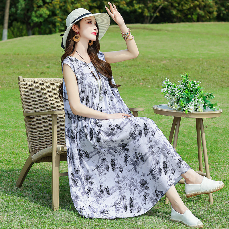 夏の中高年の女性の綿のシルクの睡眠のスカートは肥えた大きいサイズのゆったりしているお母さんのカジュアルな半袖の部屋の服のワンピースをプラスします。|undefined