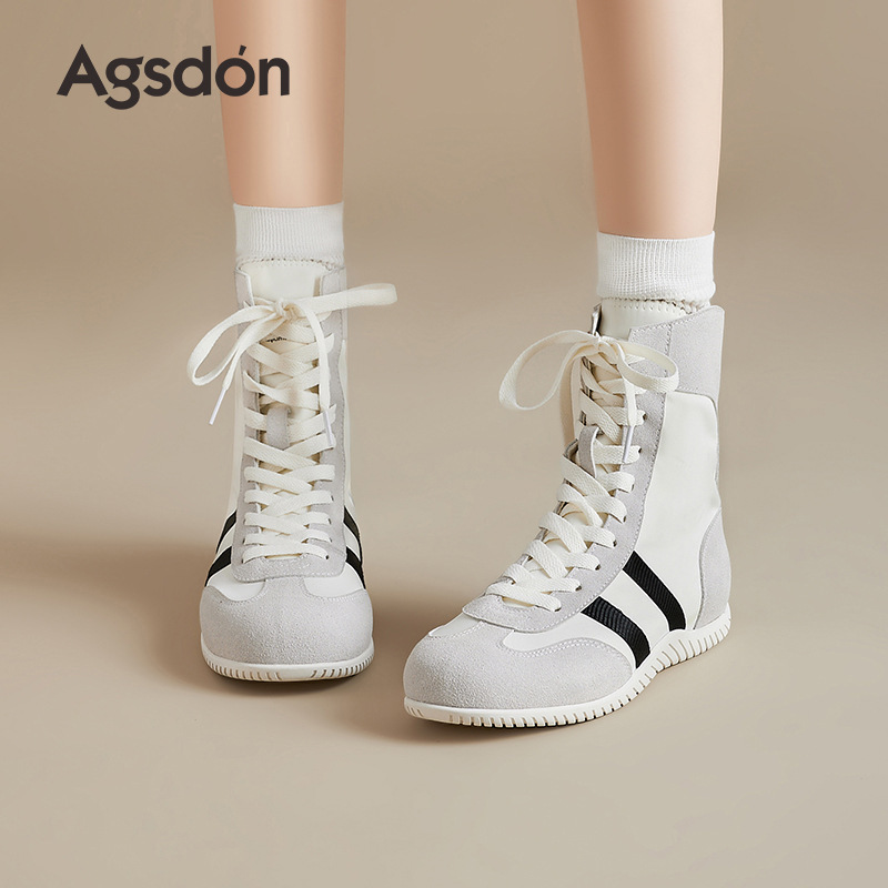 Zapatos de entrenamiento para mujeres 2025 nuevos zapatos deportivos casuales blancos de verano con suela gruesa delgada botas Martin