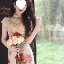 粉色旗袍印花新中式短袖连衣裙2025夏温婉气质中青年时尚日常穿搭