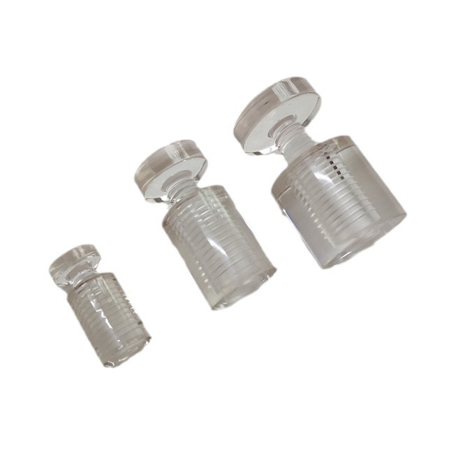 La fábrica produce vallas publicitarias transparentes acrílicas, clavos publicitarios fijos, clavos decorados con tornillos, clavos de pared, clavos para espejos de baño