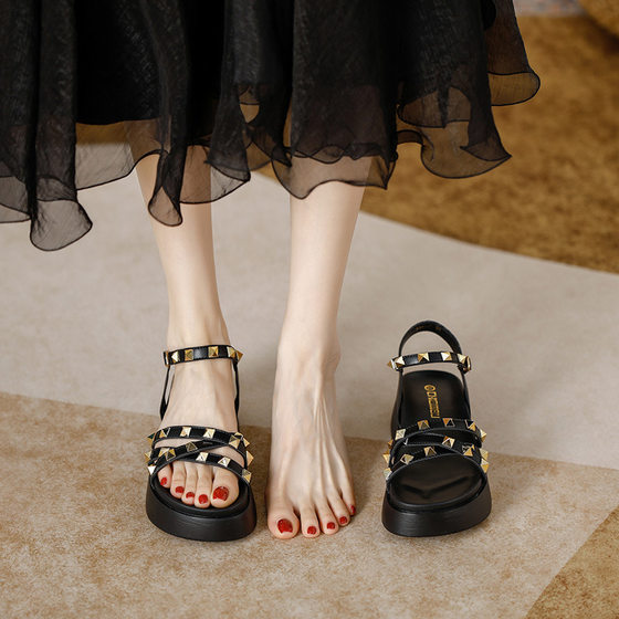 Women's Platform Sandals for Summer 2023 New Fairy-style Fashionable Stud Booster All-match Roman Shoes Small Size