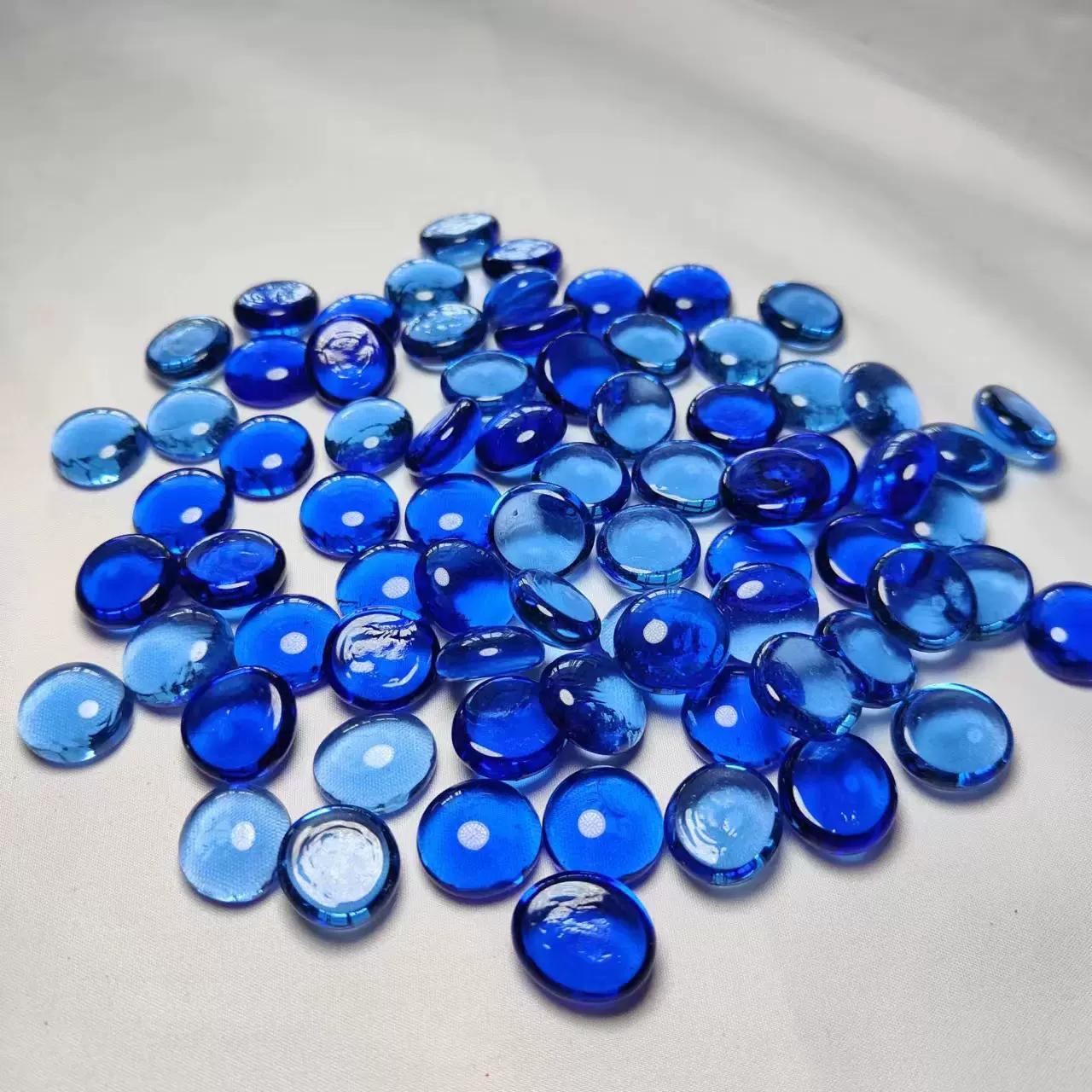 彩色玻璃扁珠火炉装饰玻璃球水晶蓝天蓝透蓝地中海扁珠16 -19mm