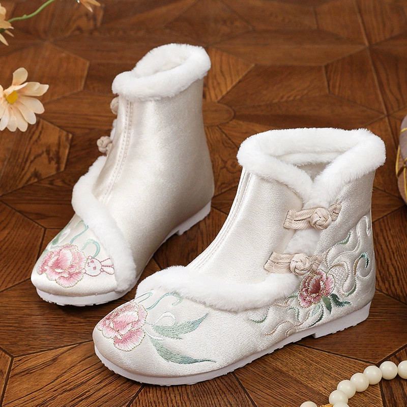 Новые зимние ботинки Hanfu женские бархатные вышитые туфли