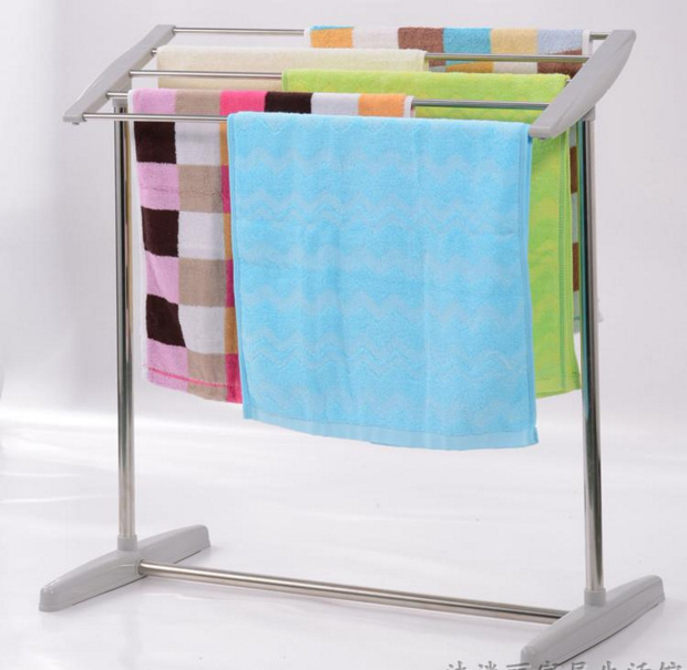 9266527346_957656428