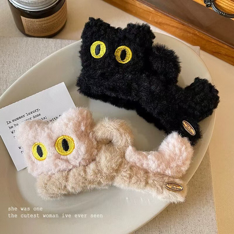 アニメのかわいい黒い猫のヘアピンのぬいぐるみのクリップの女性の大きいサイズの秋冬の気質の後頭部のサメのクリップの頭飾り|undefined
