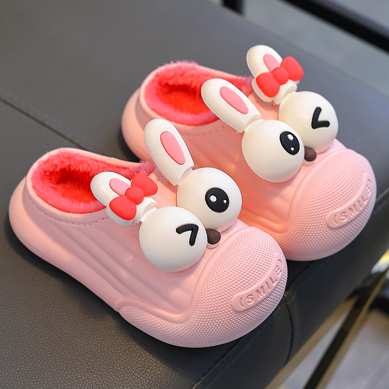 Zapatillas de algodón para niños invierno 2024 nuevos niños y niñas impermeables antideslizantes calentamiento en el hogar bolsas de zapatos de algodón para niños pequeños y medianos