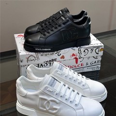 ヨーロッパの新型DGファッションアルファベット運動カジュアルシューズ通気性男性ストラップ男靴白靴本革板靴