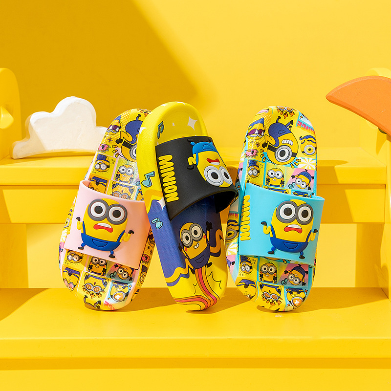 Genuine Minions Children's Slippers Summer Home Non-Slip Lightweight Soft Bottom Baby Sandals for Boys and Girls Parent-Child Indoor Slippers Genuine Minions Children's Slippers Summer Home Non-Slip Lightweight Soft Bottom Baby Sandals for Boys and Girls Parent-Child Indoor Slippers