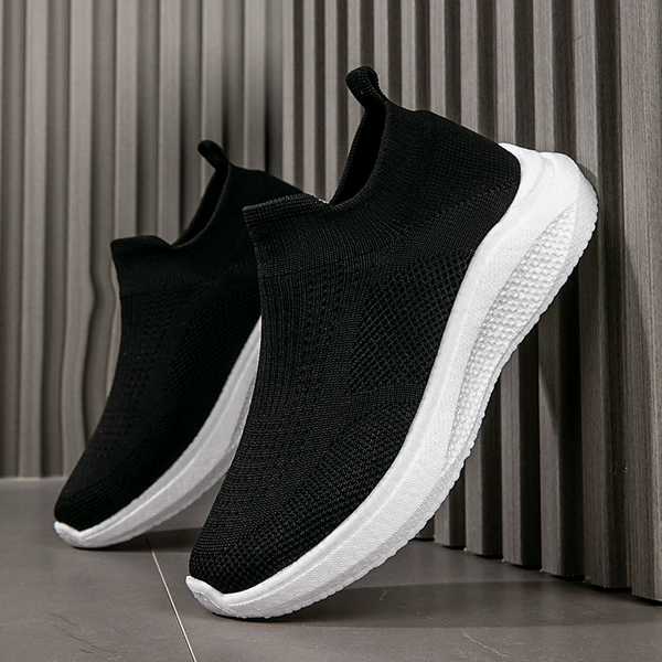 Black and White [Men and Women's Fund]