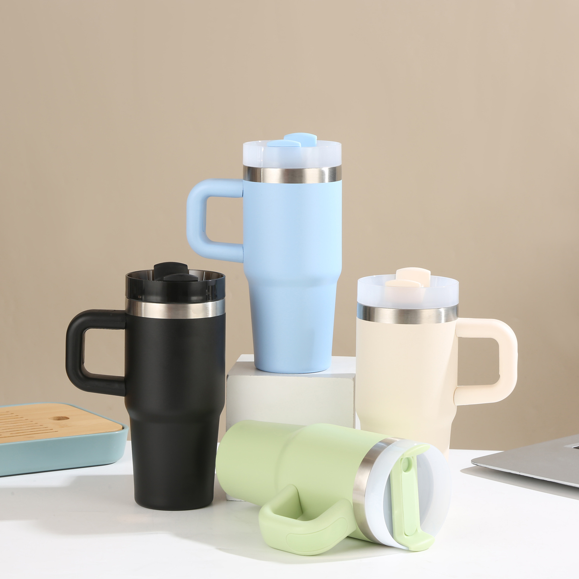 Comercio exterior 304 taza de coche de acero inoxidable taza de mango portátil mini taza de aislamiento creativo taza de coche al aire libre al por mayor