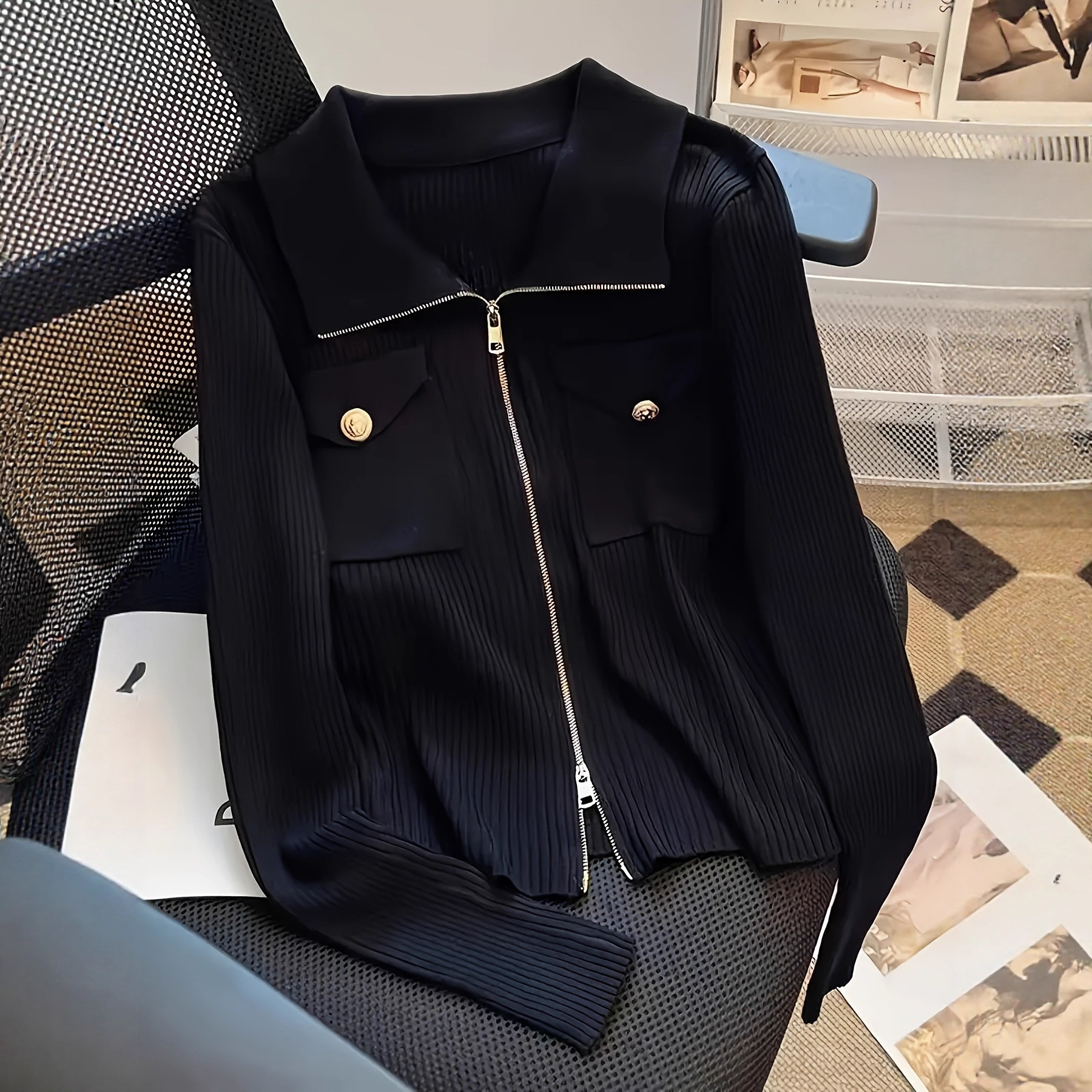 Premium Black Zip-Up Knit Cardigan With Lapel Collar - Slim Fit Women's Knitwear For Elegant Style​_ecoleips.com