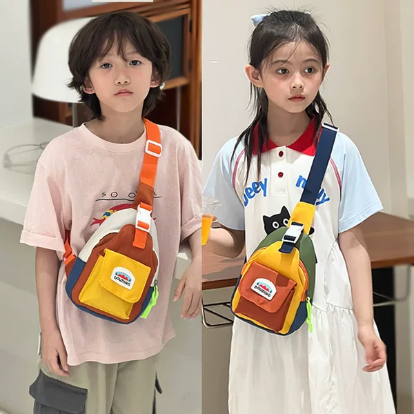New Fashionable Kidsren's Boys and Girls Chest Bag Trendy and Cool Color Matching Lightweight Travel Mini Bag Mobile Phone Crossbody Bag