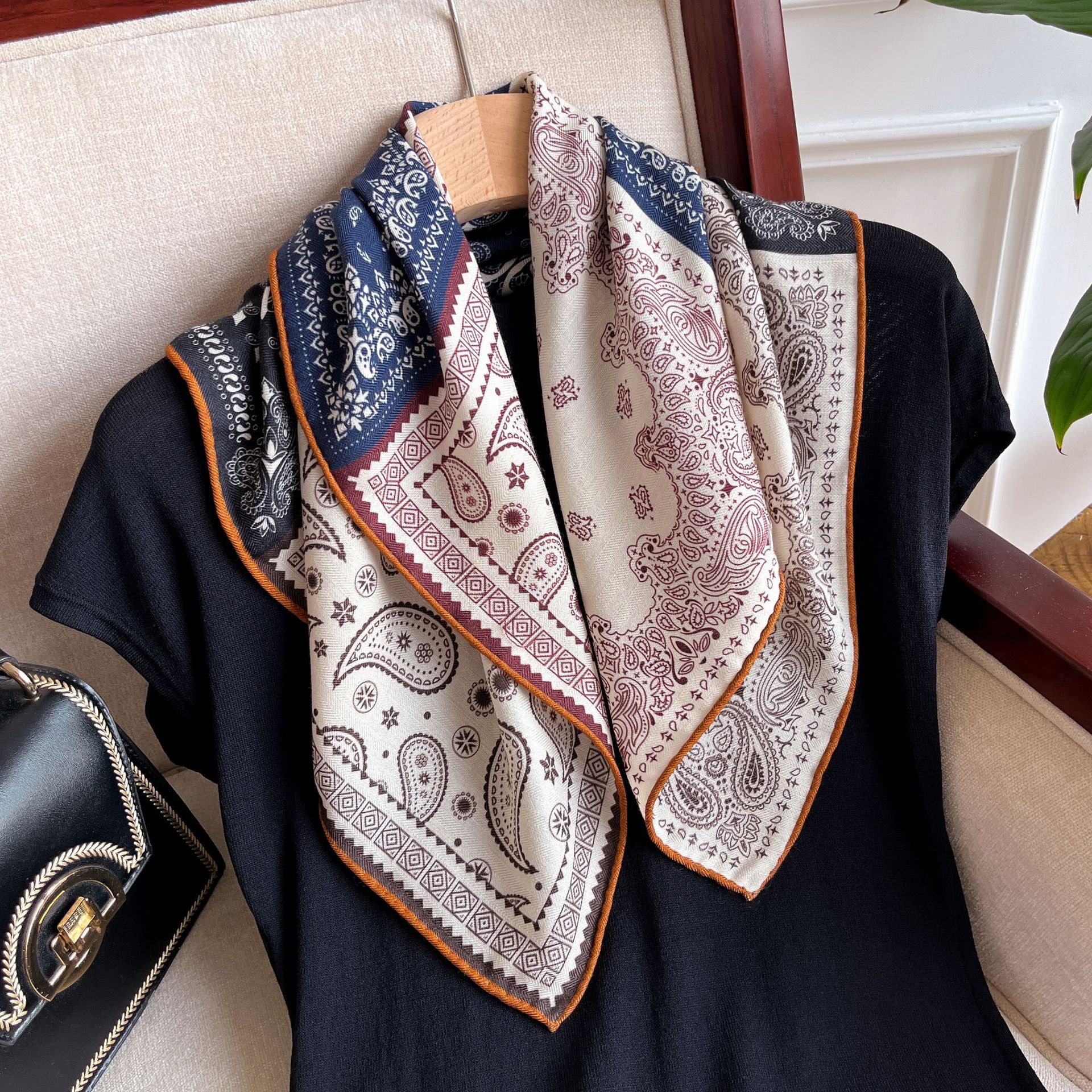 2025春秋冬新型高級シルクウールマフラー女性ファッション気質プリントストール両面シルクスカーフ