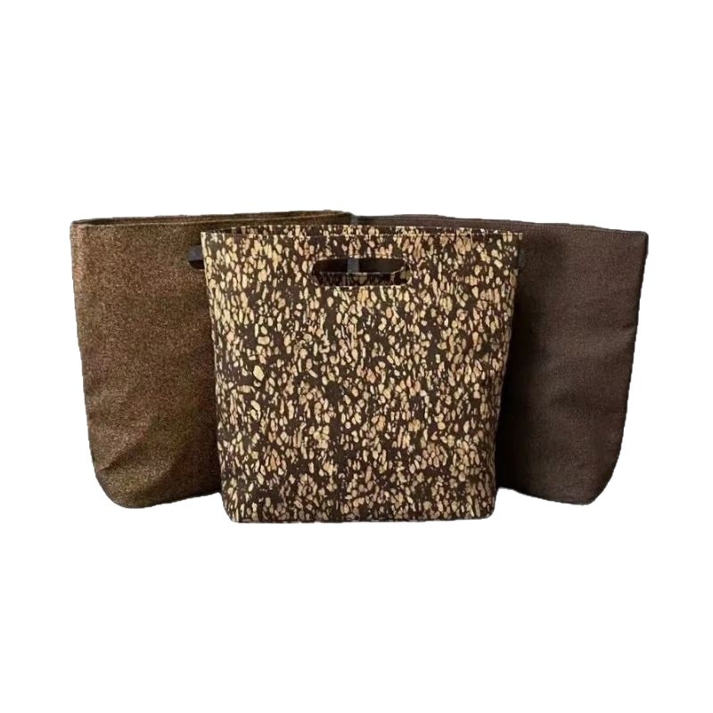 Դͷ���Ҷ�����ľ����������׷���ˮ����������Ůʿ������������