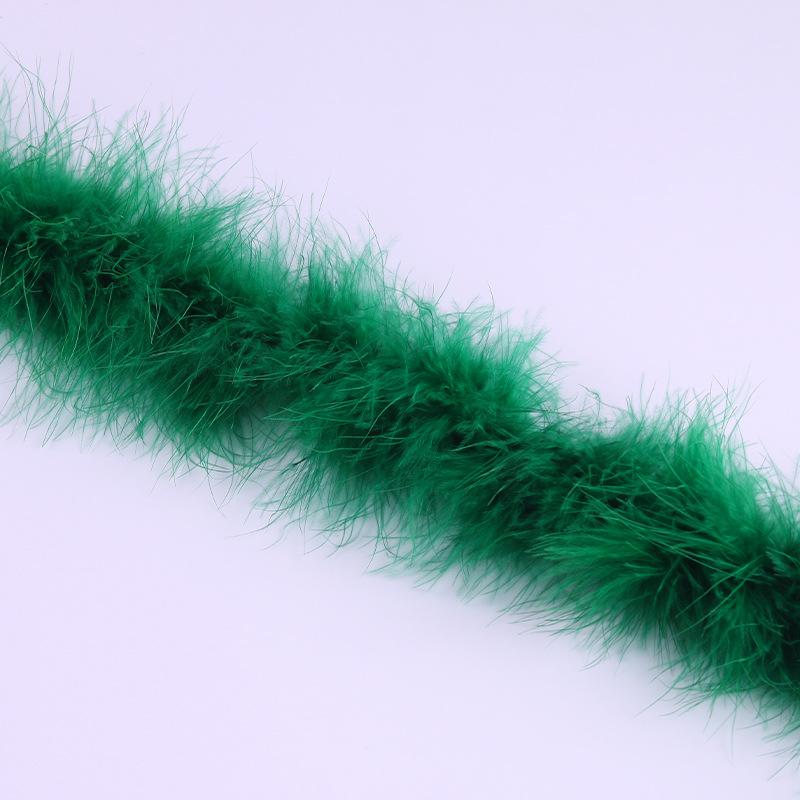 짙은 녹색 2m 털이 조금 빠질 수 있으니 촬영시 주의하시기 바랍니다.