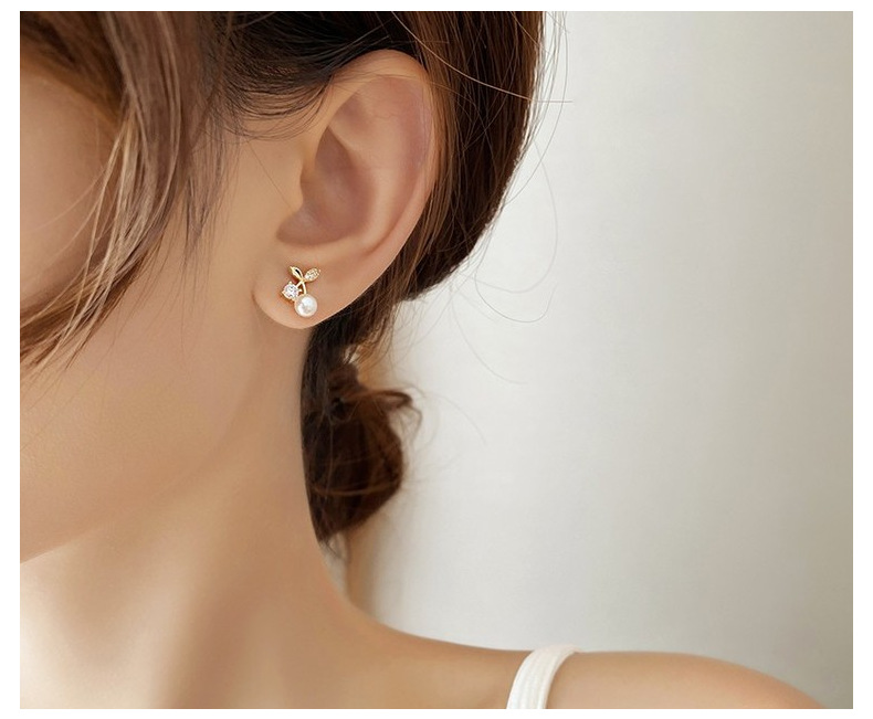 1 Pair Sweet Simple Style Cherry Plating Inlay Copper Pearl Zircon 14k Gold Plated Ear Studs display picture 4