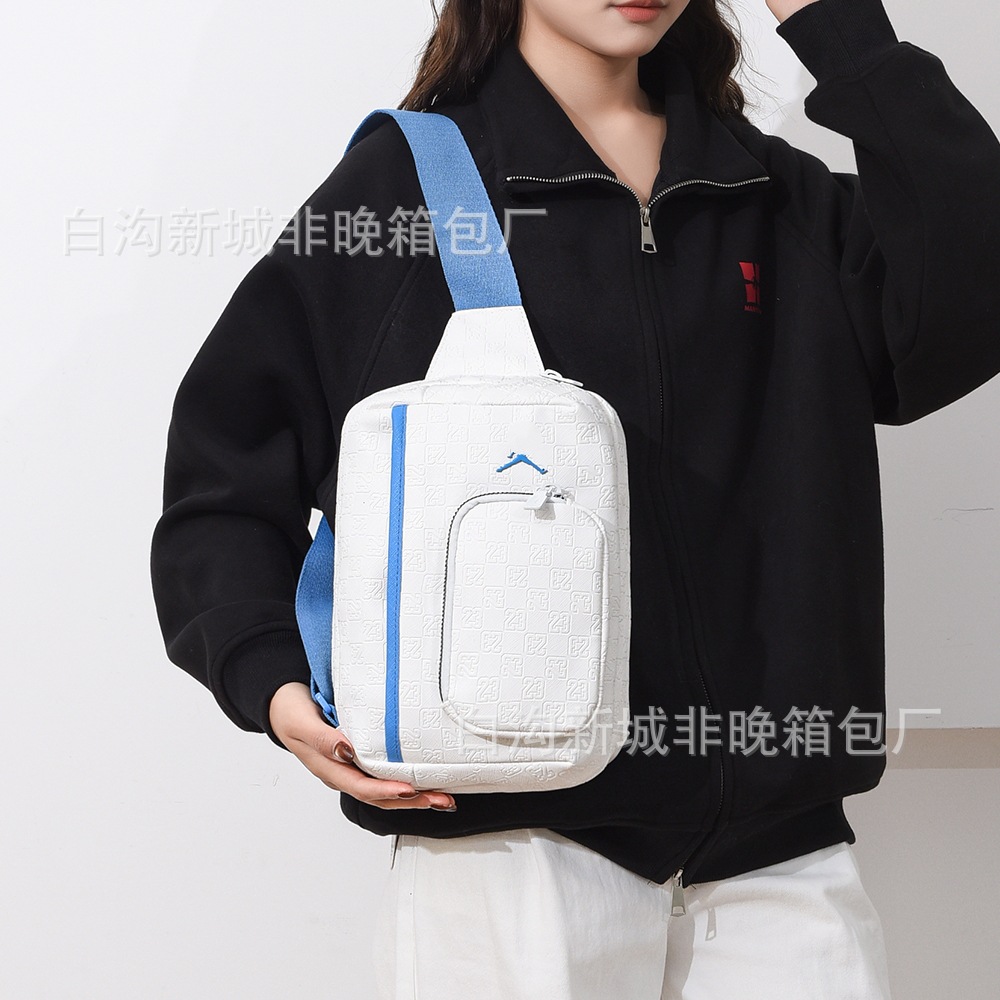 Men's and Women's Street Fashion Trendy Chest Bag, Lightweight Large-Capacity Shoulder Bag, Versatile Crossbody Bag, Outdoor Sports Phone Bag