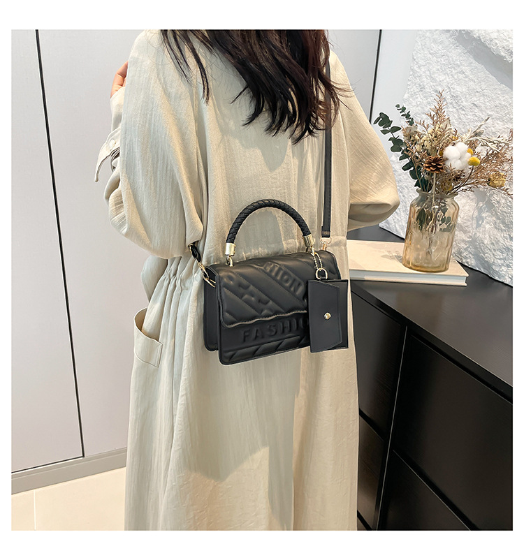 Ladies' candy-colored stylish handbag, 2024 autumn new ins single-shoulder crossbody bag, stylish embossed small square bag undefined