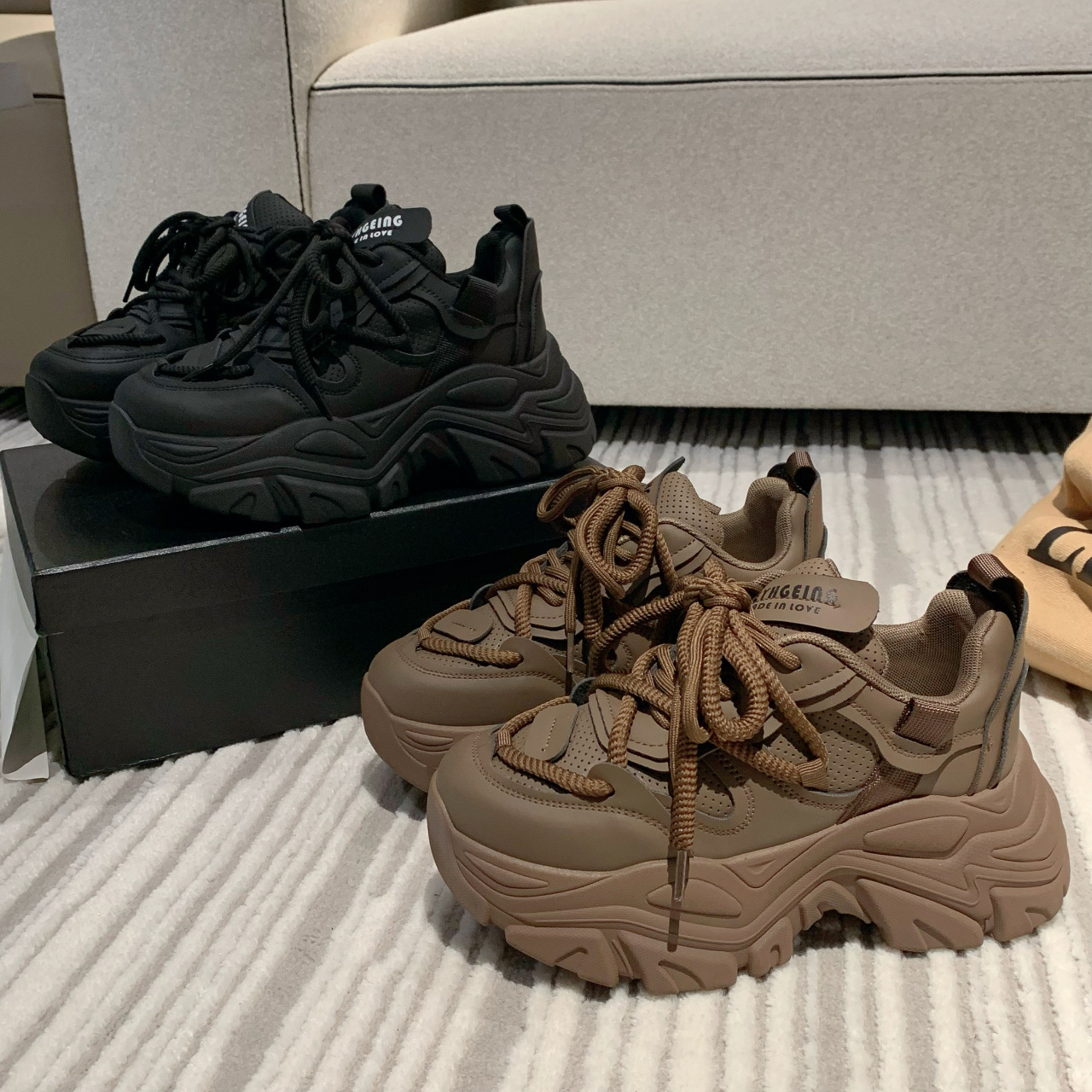 2023 autunno e inverno nuove scarpe da papà in vera pelle da donna Ins moda retrò peluche moda suola spessa scarpe da ginnastica_voghion.com