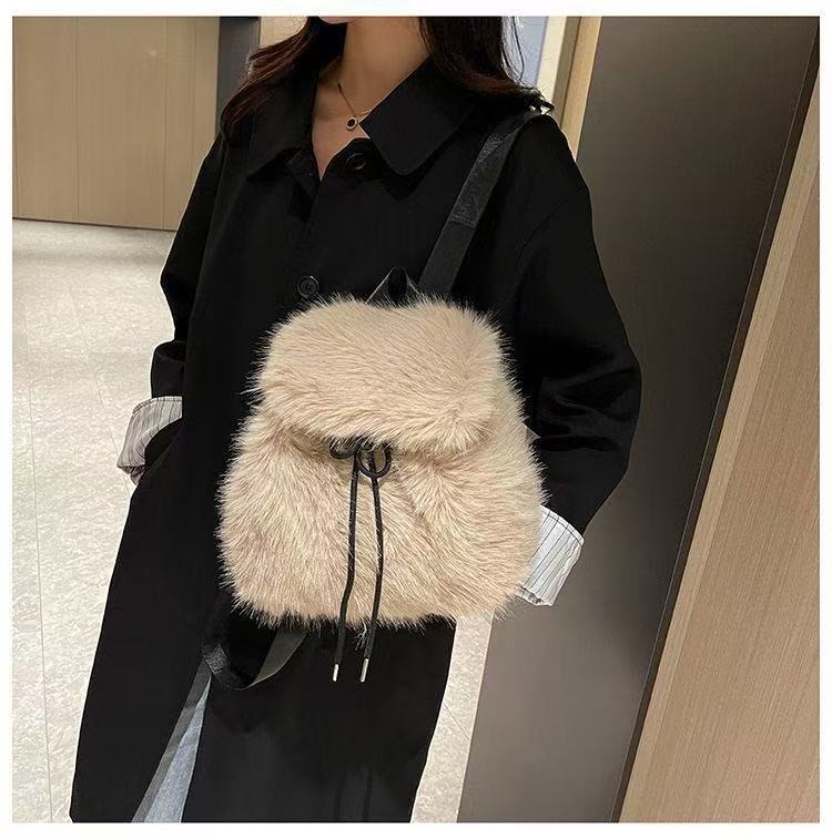 Fluffy and Sweet Schoolbag, Large-Capacity Handbag, 2025 New Autumn and Winter Style, High-End, Stylish and Versatile Backpack for Women