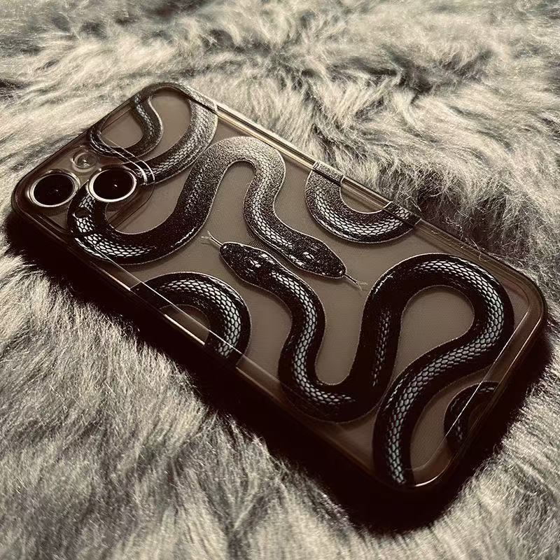 Creativa serpiente negra para iphone16promax funda para teléfono móvil transparente Apple 15 anti-caída 14pro Europa y América 13/12