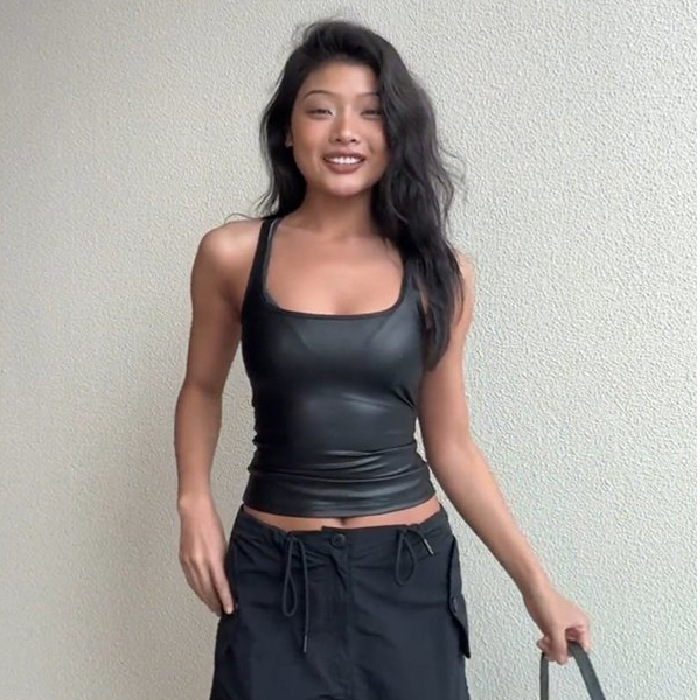 Summer Style Sweet and Cool Design Niche Slim Short Style Slim Waist Versatile Outer Wear Sleeveless Leather Vest Top Summer Style Sweet and Cool Design Niche Slim Short Style Slim Waist Versatile Outer Wear Sleeveless Leather Vest Top