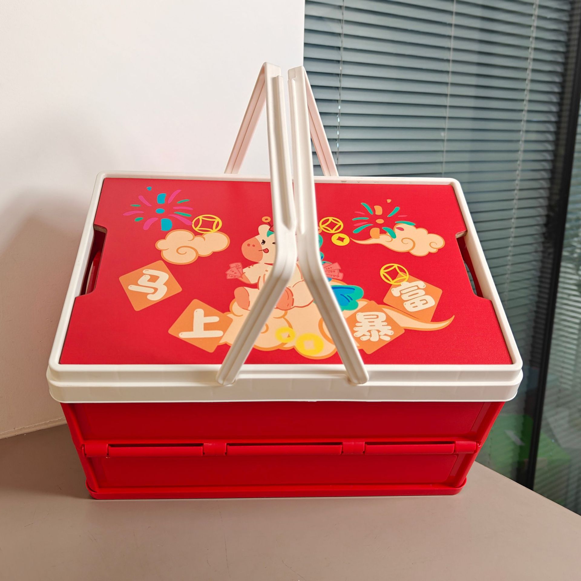 收纳箱春节送礼马年红色礼品箱新年零食糖果便携手提折叠户外提篮