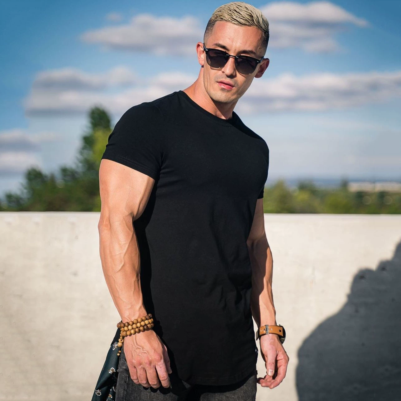 Muscle Fitness Brothers Летняя Мужская Спортивная хлопковая свободная футболка с короткими рукавами для отдыха Легкая доска для внешней торговли без логотипа