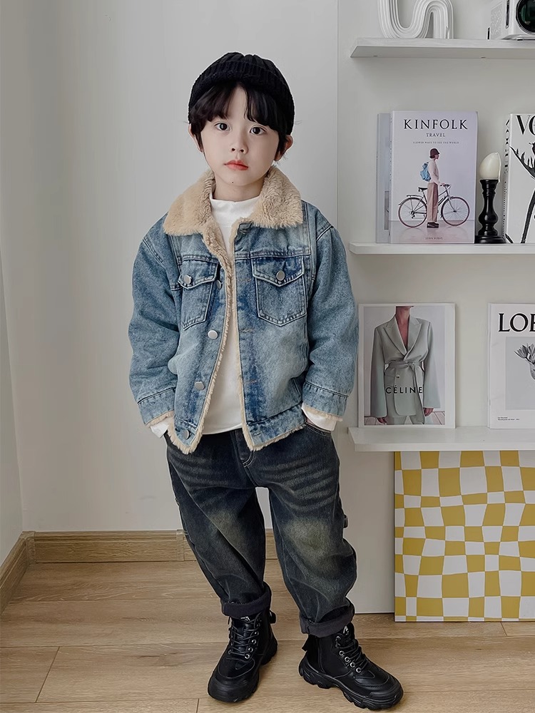 Niños chaqueta de vaqueros niños otoño y invierno ropa de terciopelo 2025 nuevo bebé invierno engrosado ropa de invierno para niños